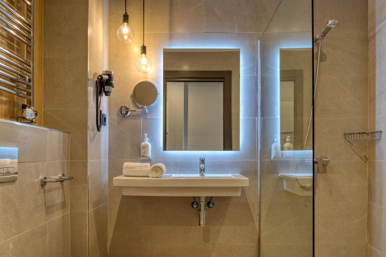 Dwo Colours Alcala Hotel Madrid Bagian luar foto