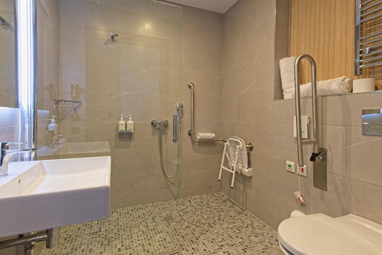 Dwo Colours Alcala Hotel Madrid Bagian luar foto