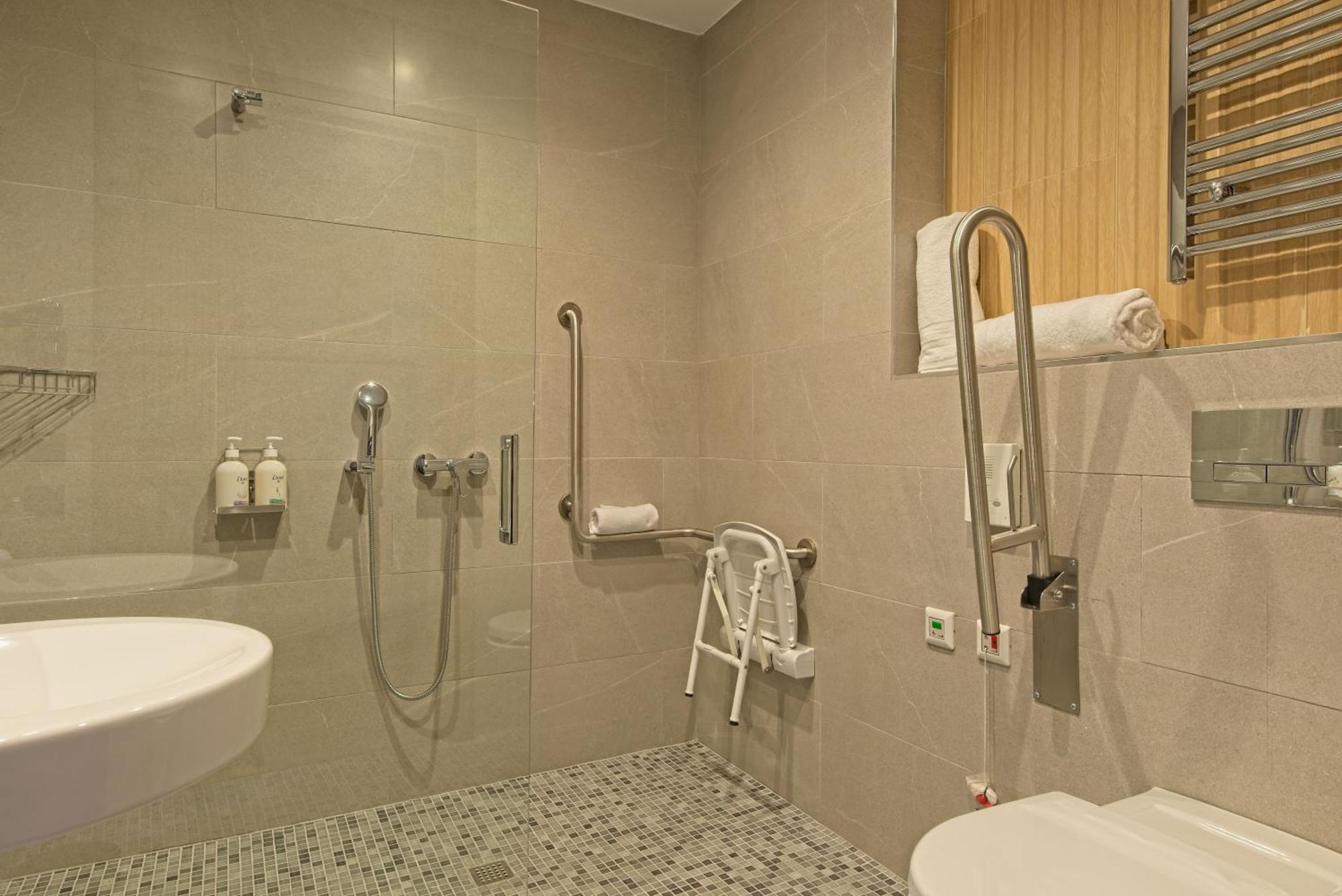 Dwo Colours Alcala Hotel Madrid Bagian luar foto